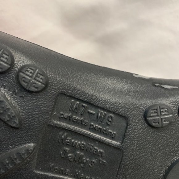 Hawaiian (Falcons) Jelly Sandals - Picture 6 of 6